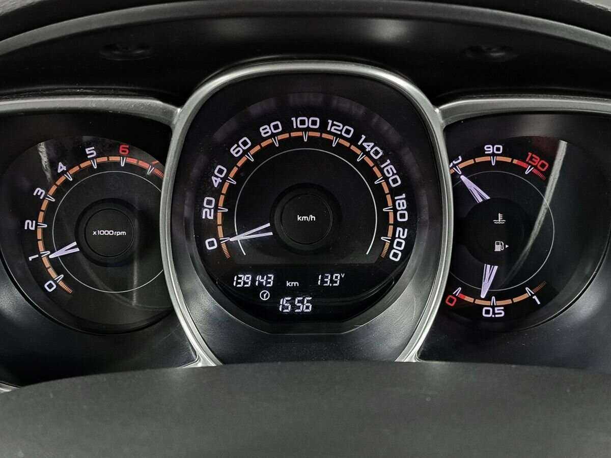 Купить Lada (ВАЗ) Vesta SW, 2018, 139 100 км, фото №11