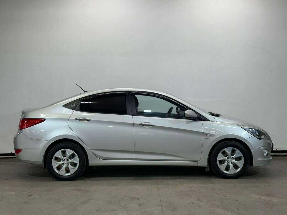 Купить Hyundai Solaris, 2015, 98 464 км, фото №4