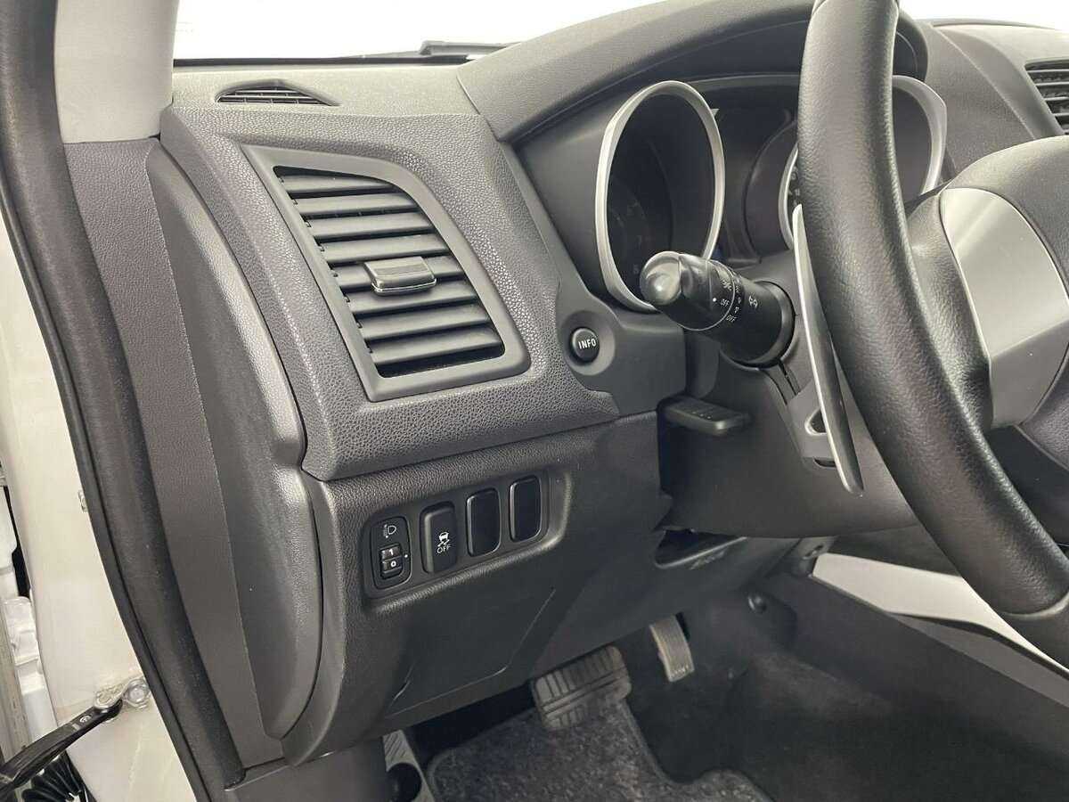 Купить Mitsubishi ASX, 2012, 102 696 км, фото №9