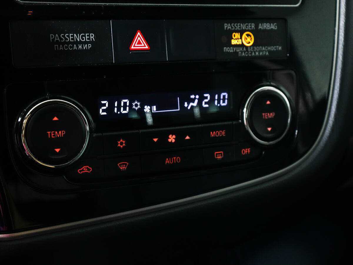 Купить Mitsubishi Outlander, 2018, 197 000 км, фото №14