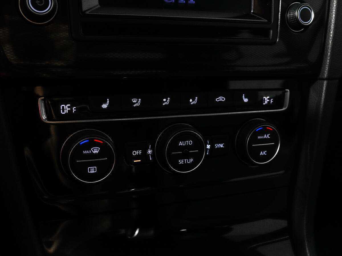 Купить Volkswagen Golf, 2013, 229 673 км, фото №14