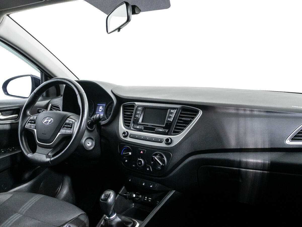 Купить Hyundai Solaris, 2017, 110 097 км, фото №9