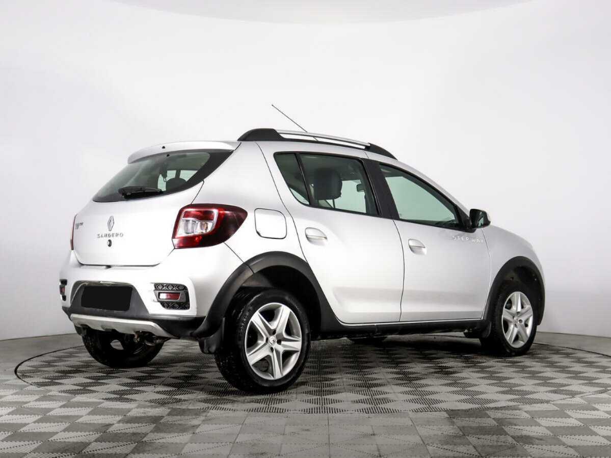 Купить Renault Sandero Stepway, 2016, 51 220 км, фото №5