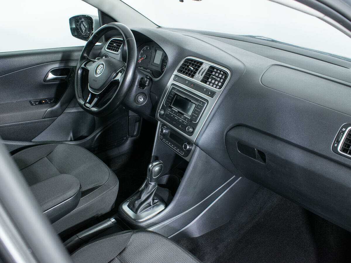 Купить Volkswagen Polo, 2016, 176 350 км, фото №9