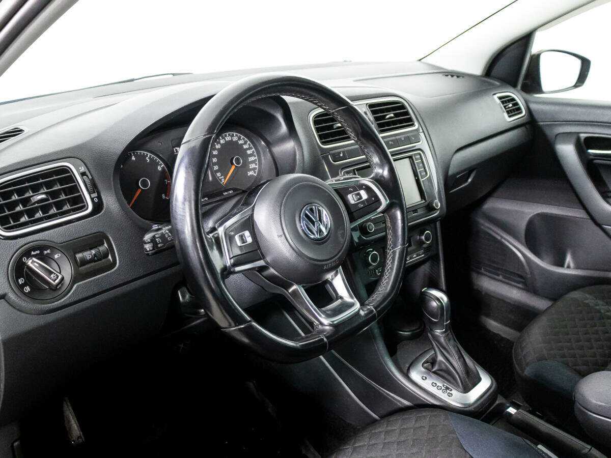 Купить Volkswagen Polo, 2019, 100 237 км, фото №11