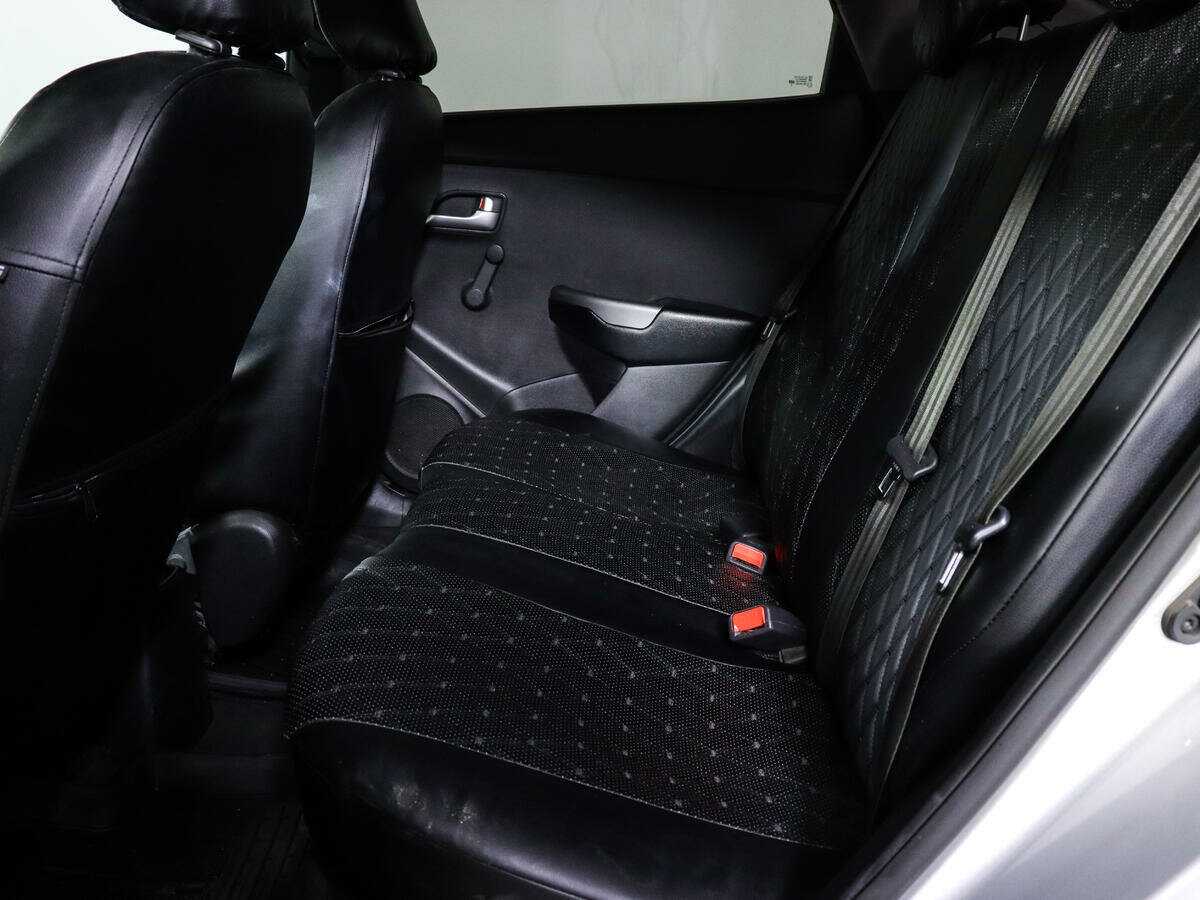 Купить Kia Rio, 2017, 507 304 км, фото №10