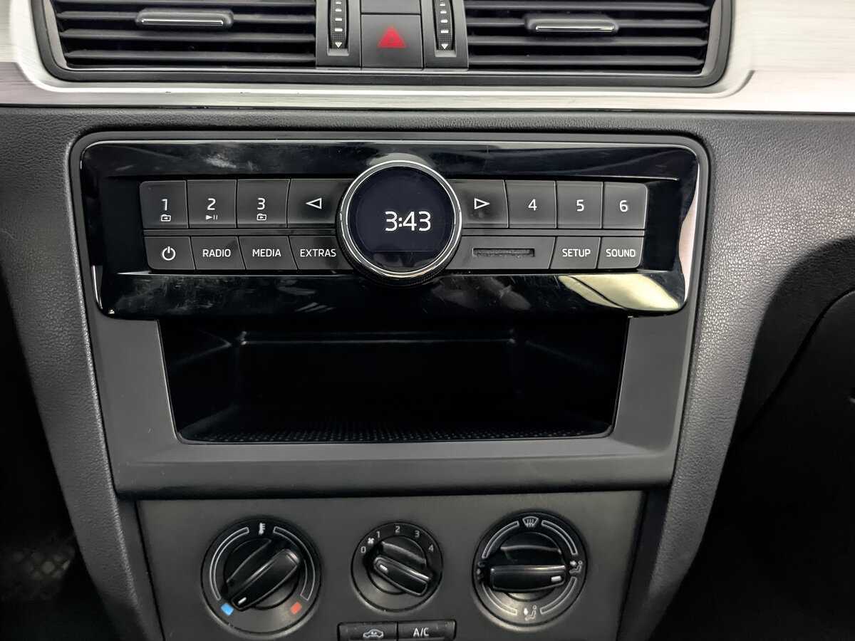 Купить Skoda Rapid, 2015, 177 980 км, фото №13