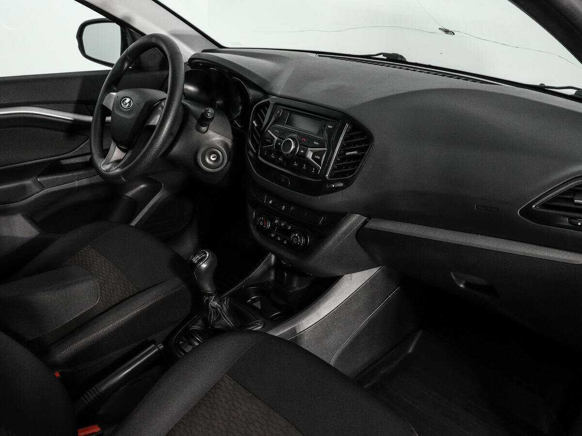 Купить Lada (ВАЗ) Vesta, 2017, 90 377 км, фото №9