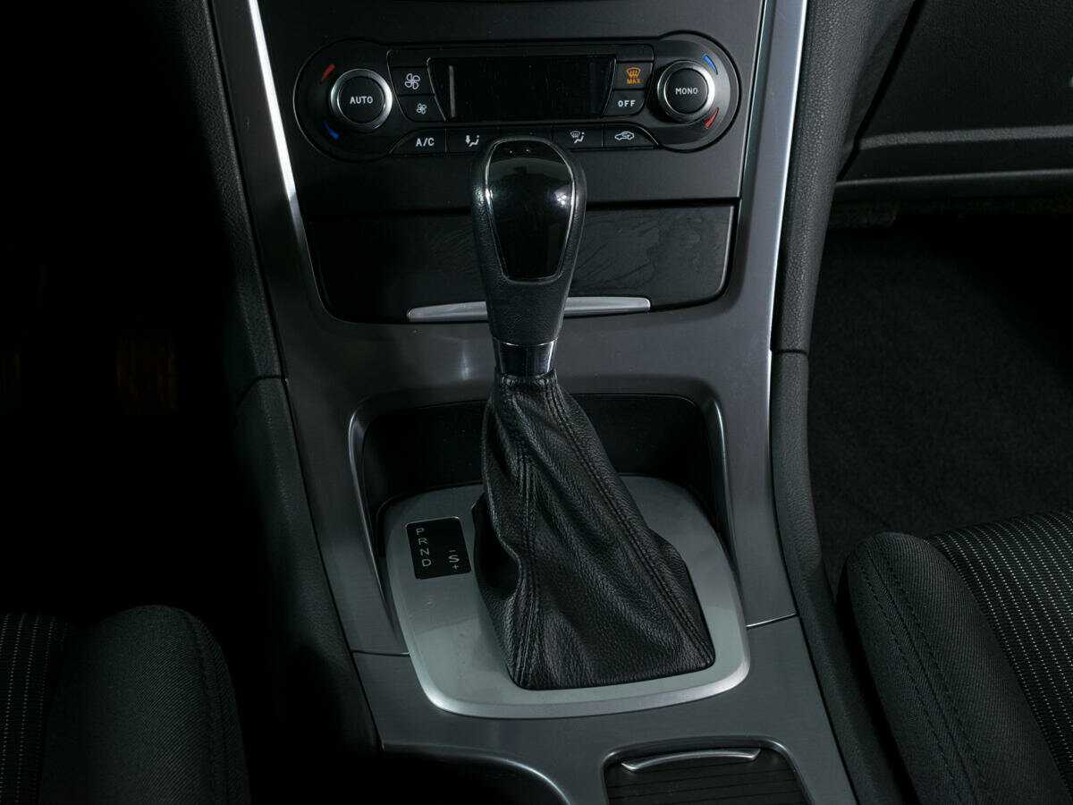 Купить Ford Mondeo, 2013, 169 808 км, фото №16