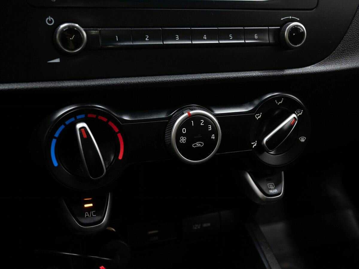 Купить Kia Rio, 2021, 64 123 км, фото №21
