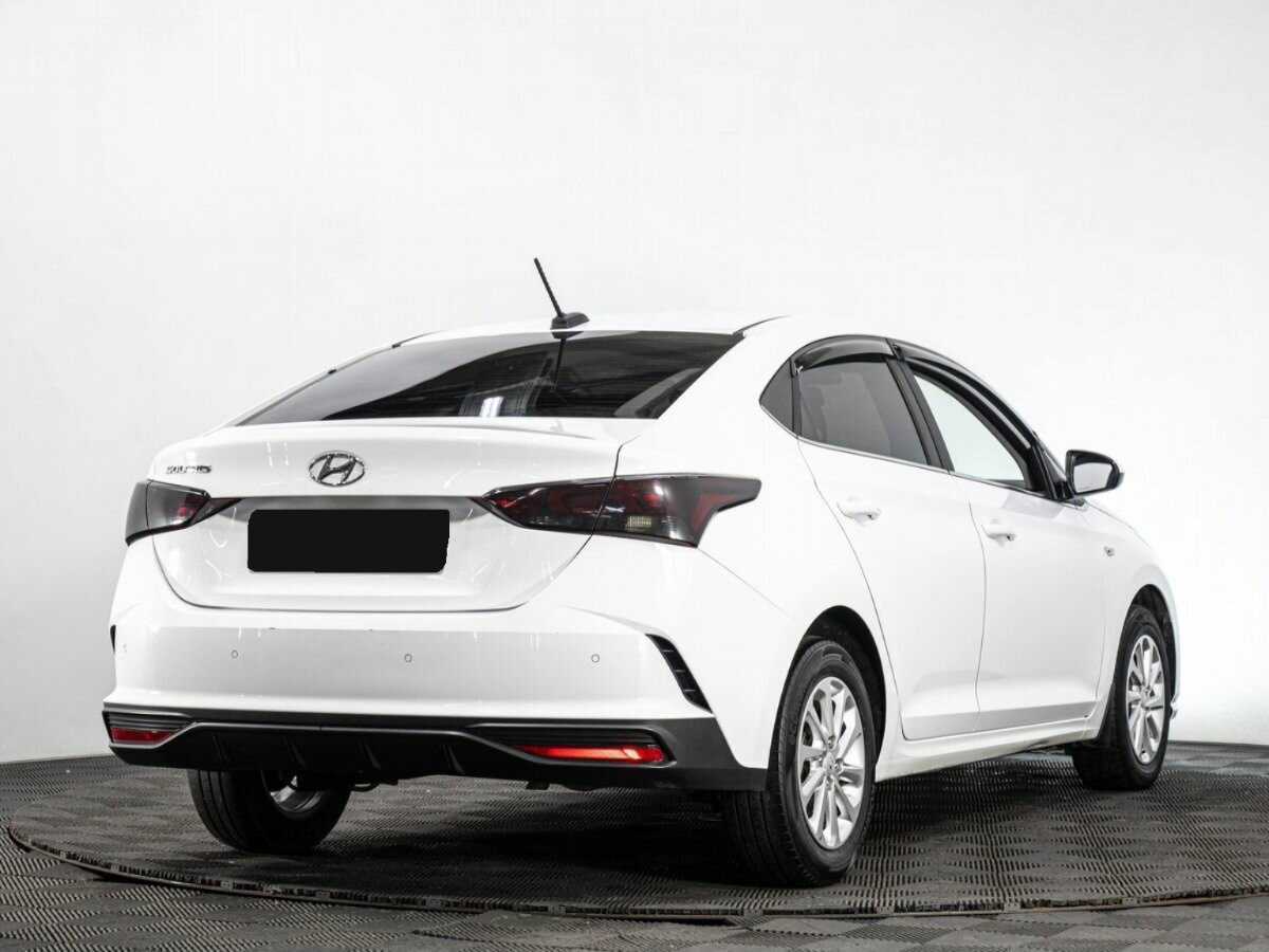 Купить Hyundai Solaris, 2021, 118 318 км, фото №4