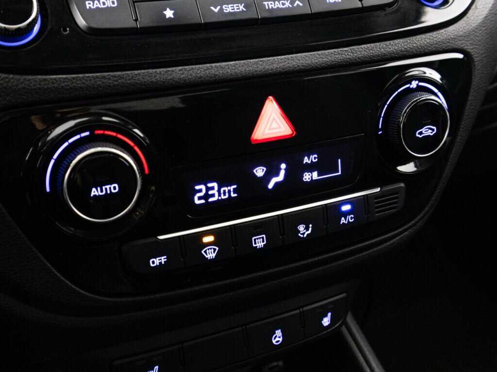 Купить Hyundai Solaris, 2017, 131 941 км, фото №17