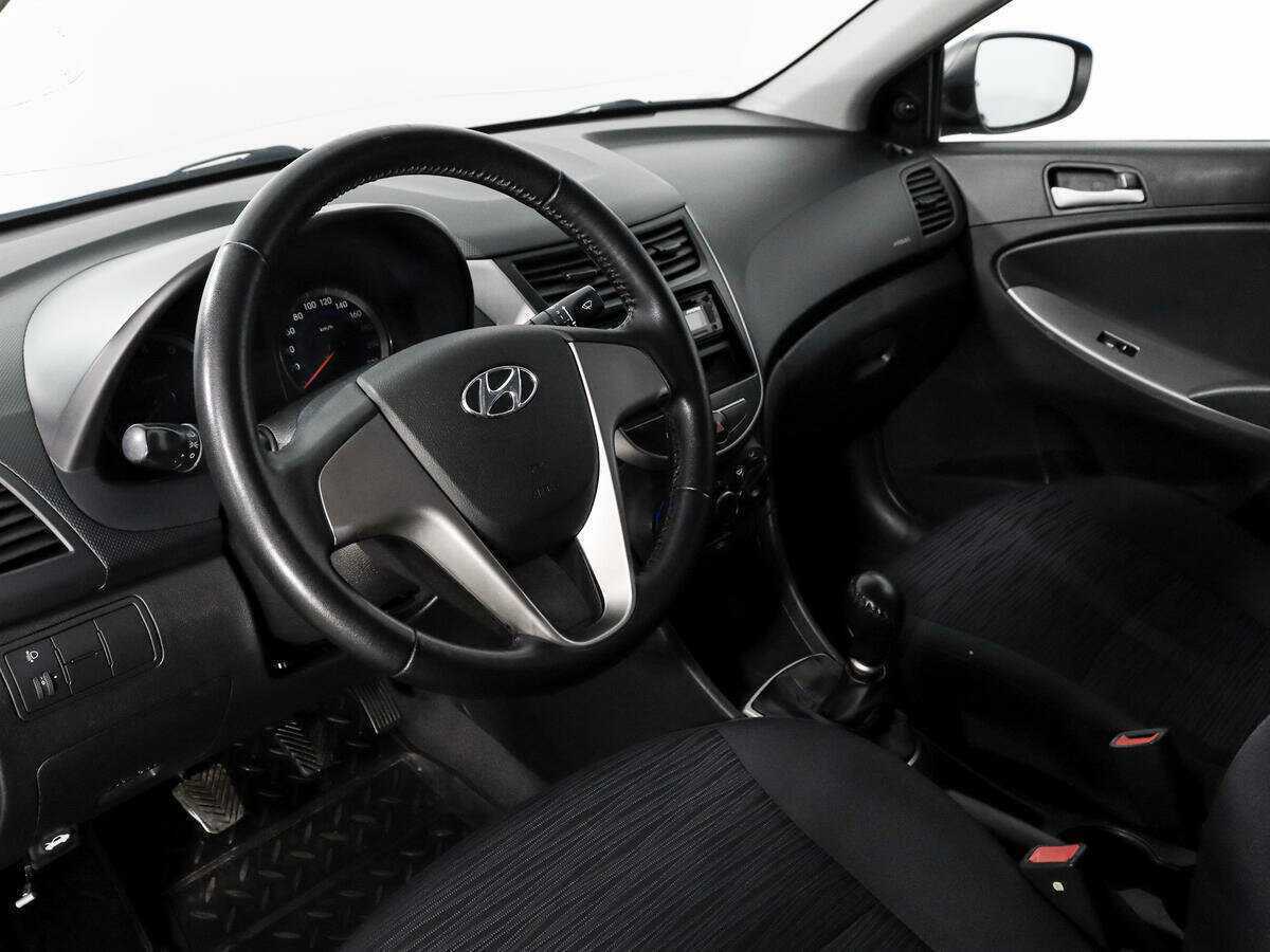 Купить Hyundai Solaris, 2014, 259 937 км, фото №6