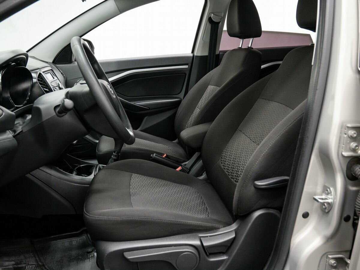 Купить Lada (ВАЗ) Vesta SW, 2019, 47 000 км, фото №15