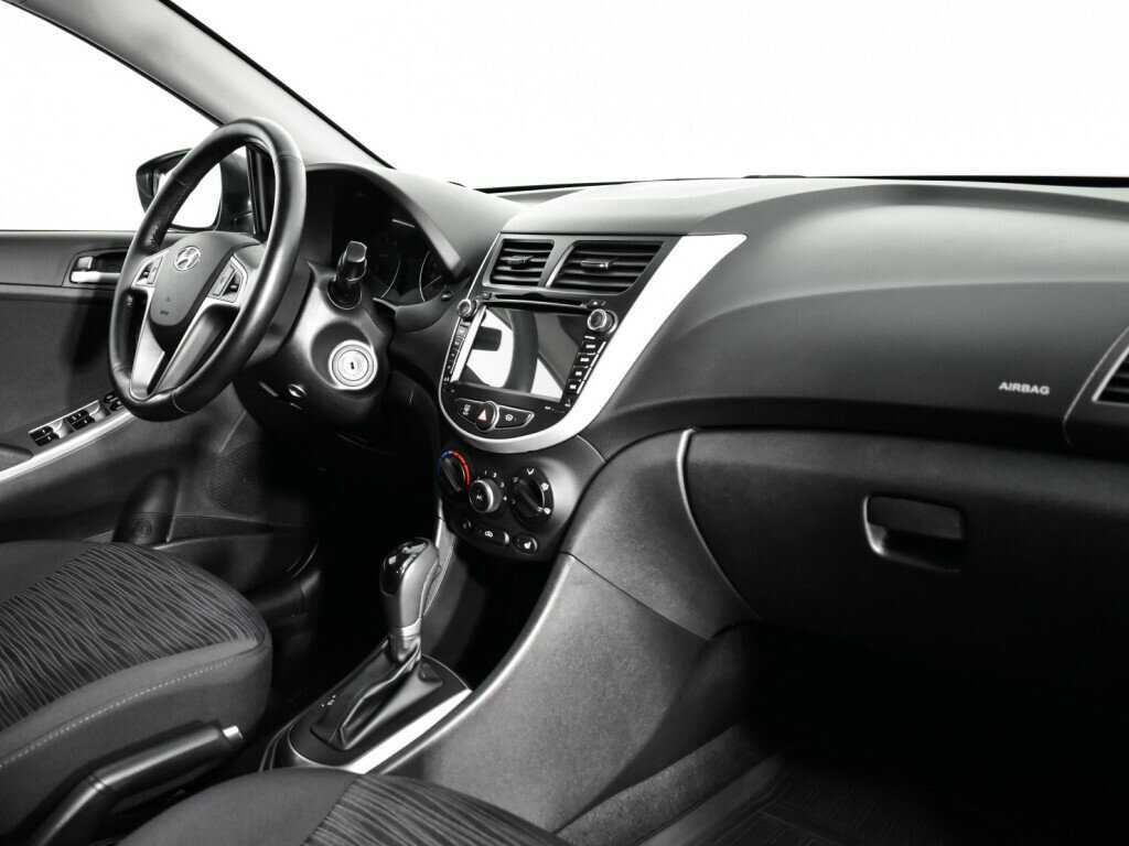 Купить Hyundai Solaris, 2014, 40 671 км, фото №9