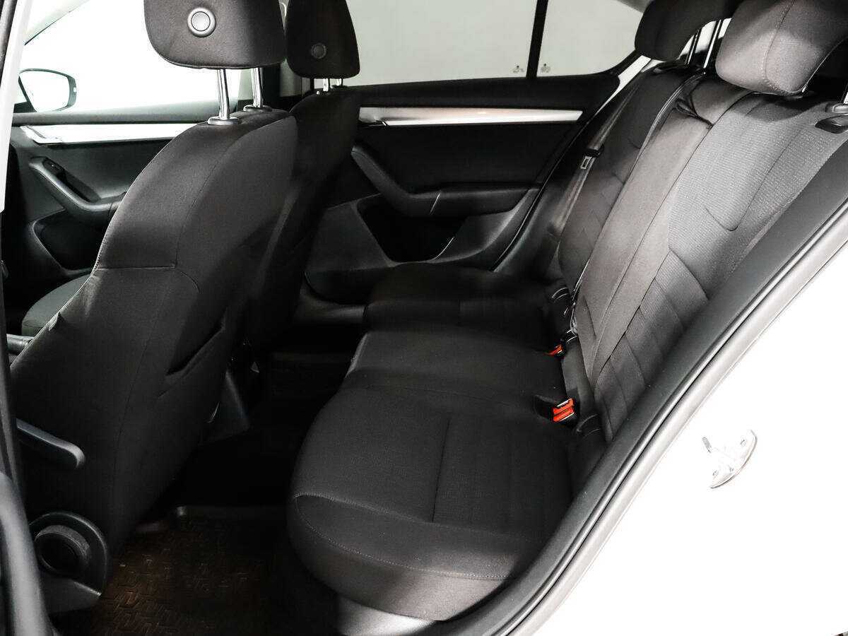 Купить Skoda Octavia, 2013, 231 020 км, фото №10