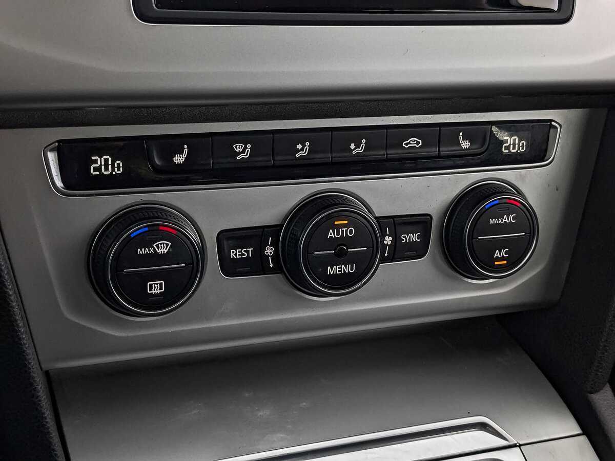 Купить Volkswagen Passat, 2016, 135 253 км, фото №25