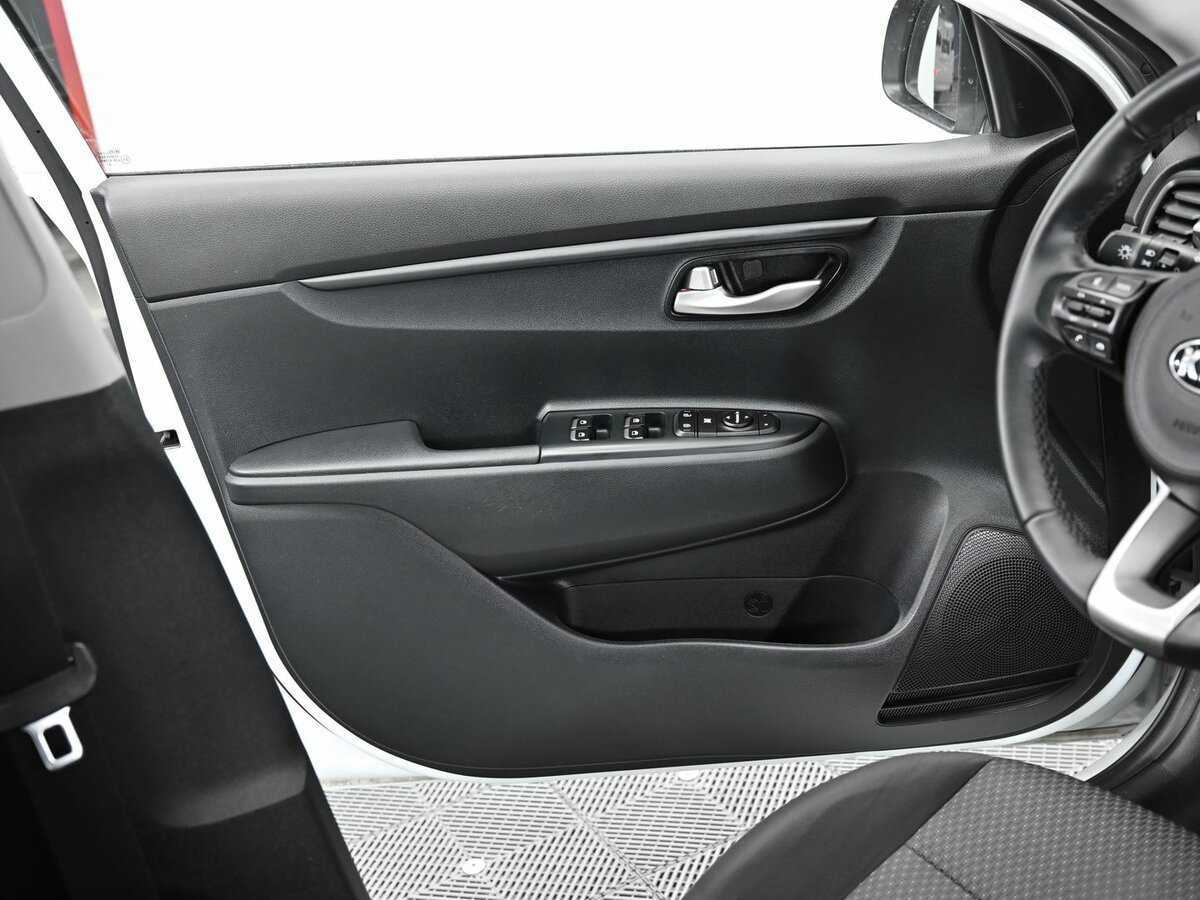 Купить Kia Rio, 2020, 79 000 км, фото №6