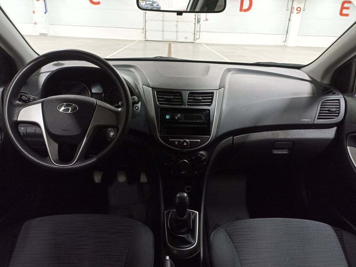 Купить Hyundai Solaris, 2016, 80 397 км, фото №14