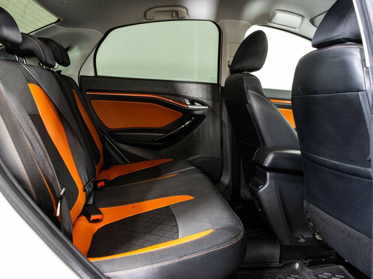 Купить Lada (ВАЗ) Vesta Cross, 2018, 72 753 км, фото №15