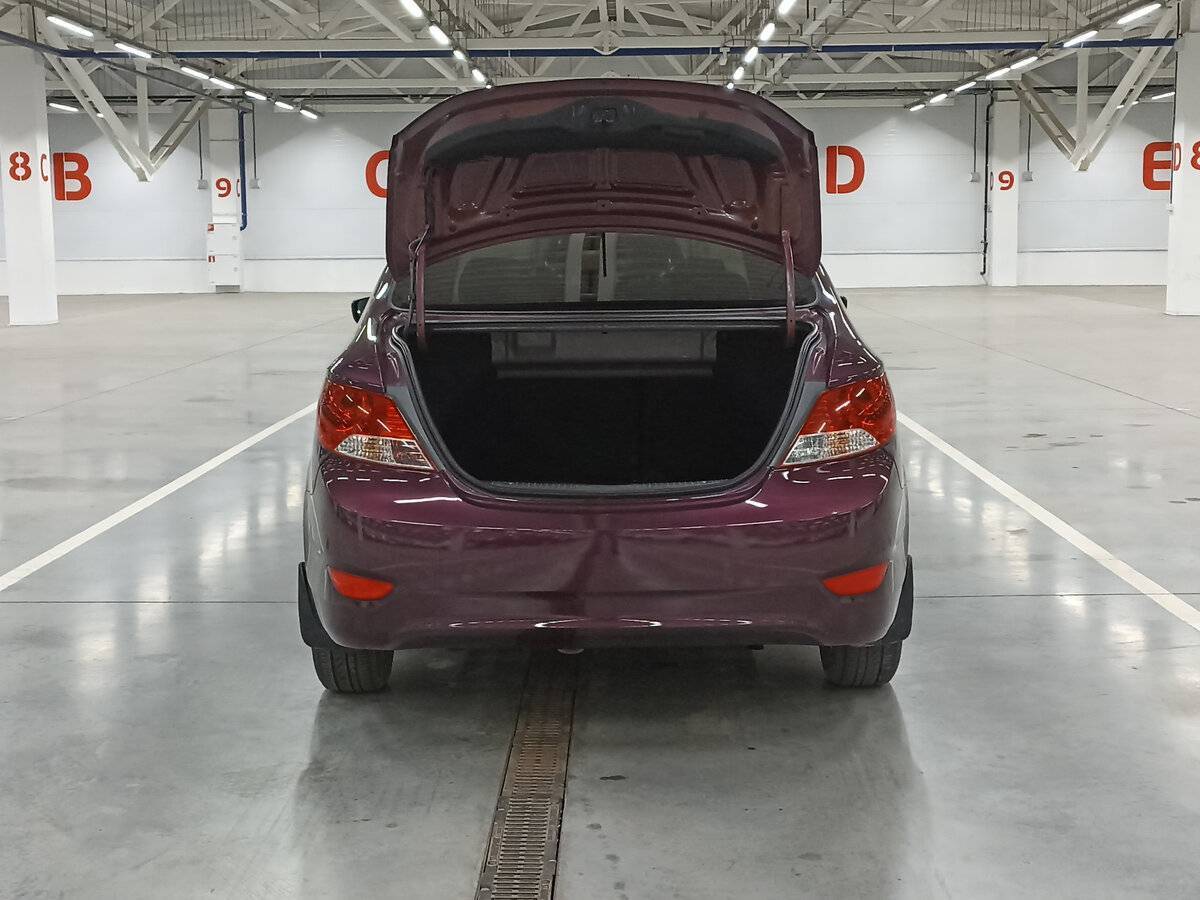 Купить Hyundai Solaris, 2013, 174 381 км, фото №10