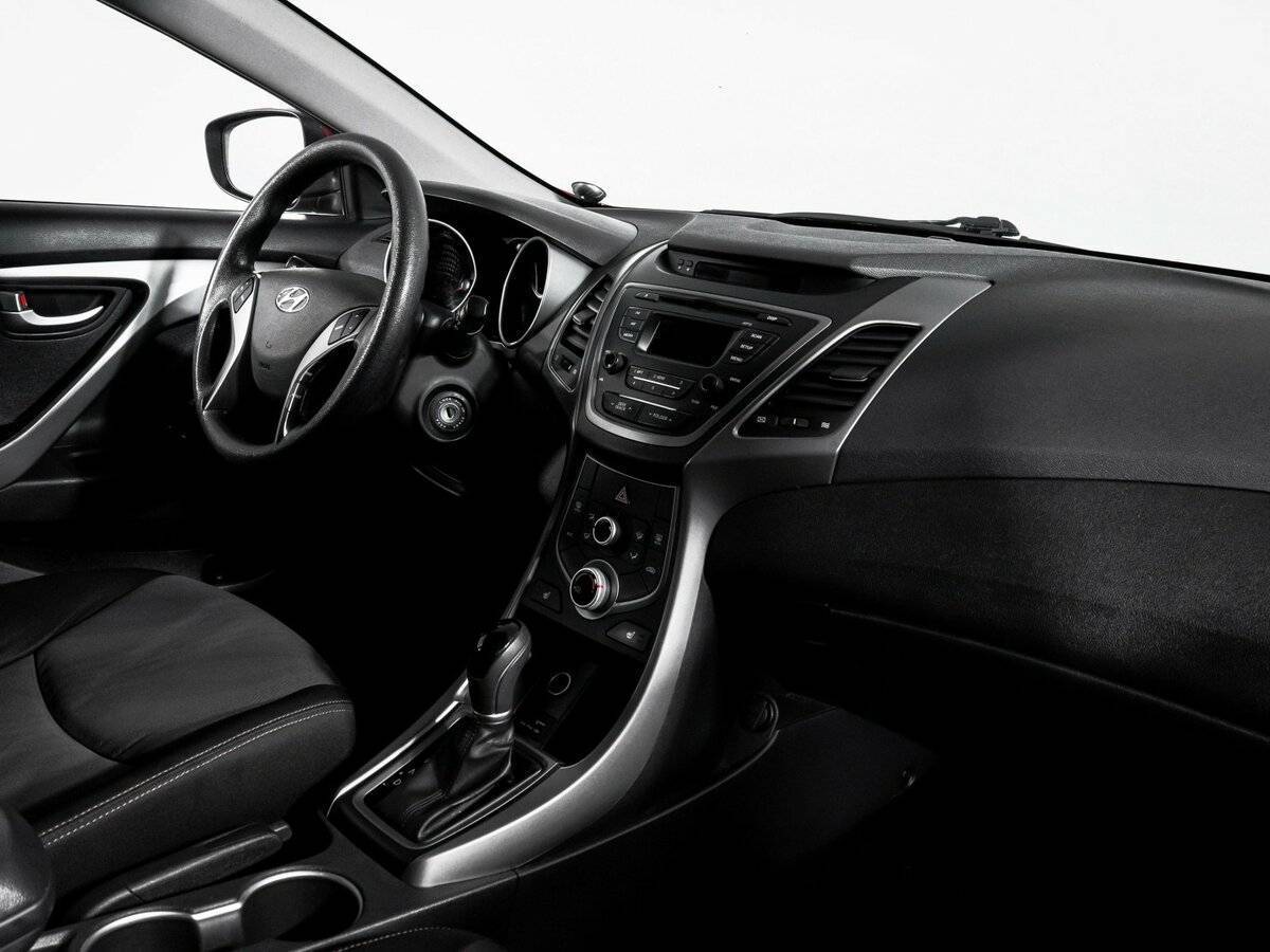 Купить Hyundai Elantra, 2015, 97 906 км, фото №9