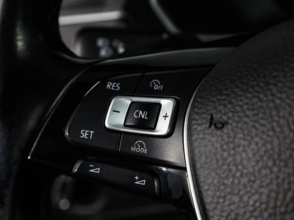 Купить Volkswagen Tiguan II, 2017, 184 995 км, фото №10