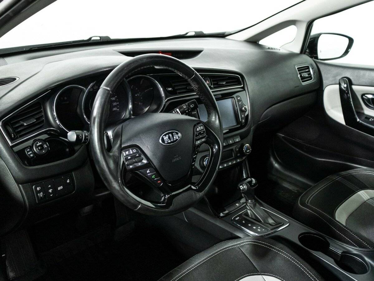 Купить Kia Ceed II Рестайлинг, 2018, 131 941 км, фото №11