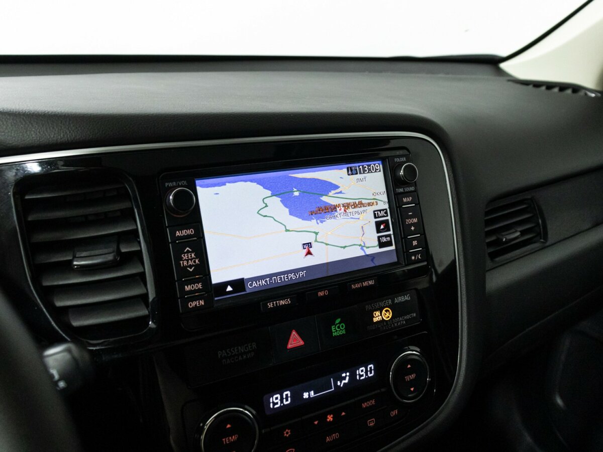 Купить Mitsubishi Outlander III Рестайлинг, 2014, 175 868 км, фото №16